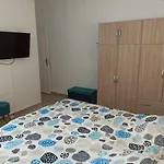 דירה Golfsur-jacuzzi-privateparking-2bath-4bedroom-4tv-netflx-fastwifi