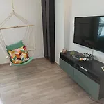 Golfsur-jacuzzi-privateparking-2bath-4bedroom-4tv-netflx-fastwifi