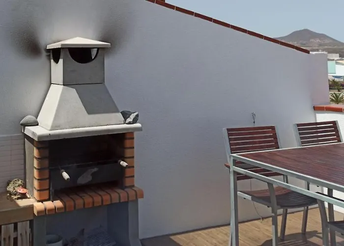 Golfsur-jacuzzi-privateparking-2bath-4bedroom-4tv-netflx-fastwifi Appartement *